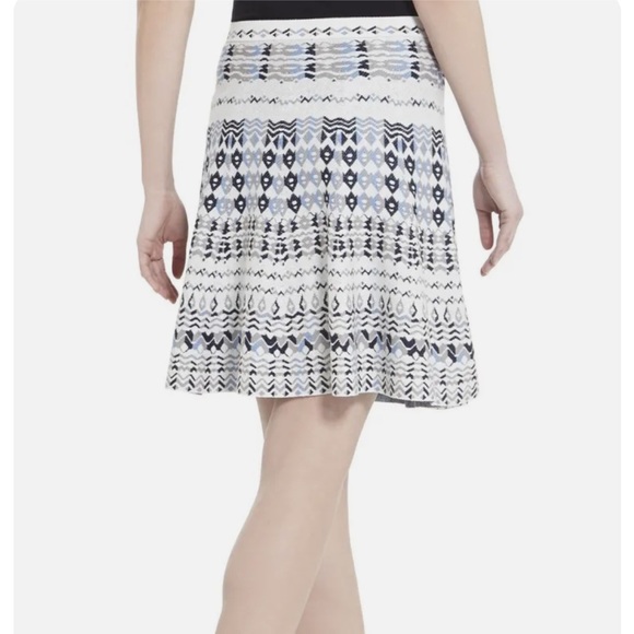BCBG Karlie knit skirt NWT - Picture 3 of 10